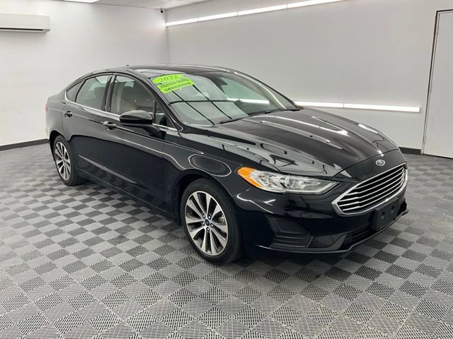 Used 2020 Ford Fusion SE image 3