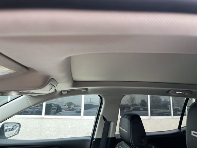 Used 2024 GMC Terrain Denali w/ Denali Premium Package image 12