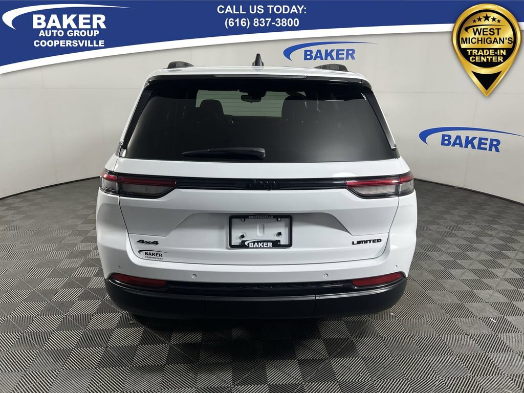 Used 2024 Jeep Grand Cherokee Limited w/ Black Appearance Package image 8