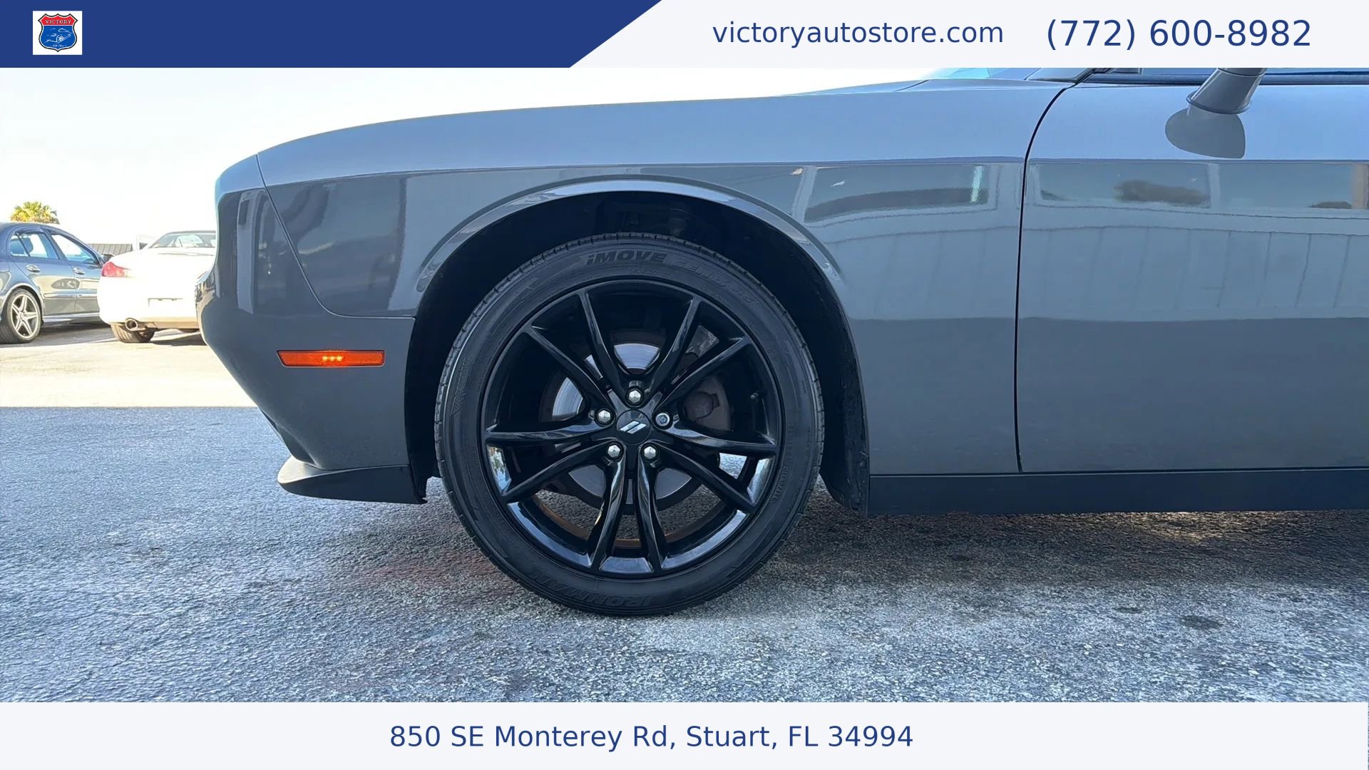 Used 2018 Dodge Challenger SXT w/ Blacktop Package RWD image 10