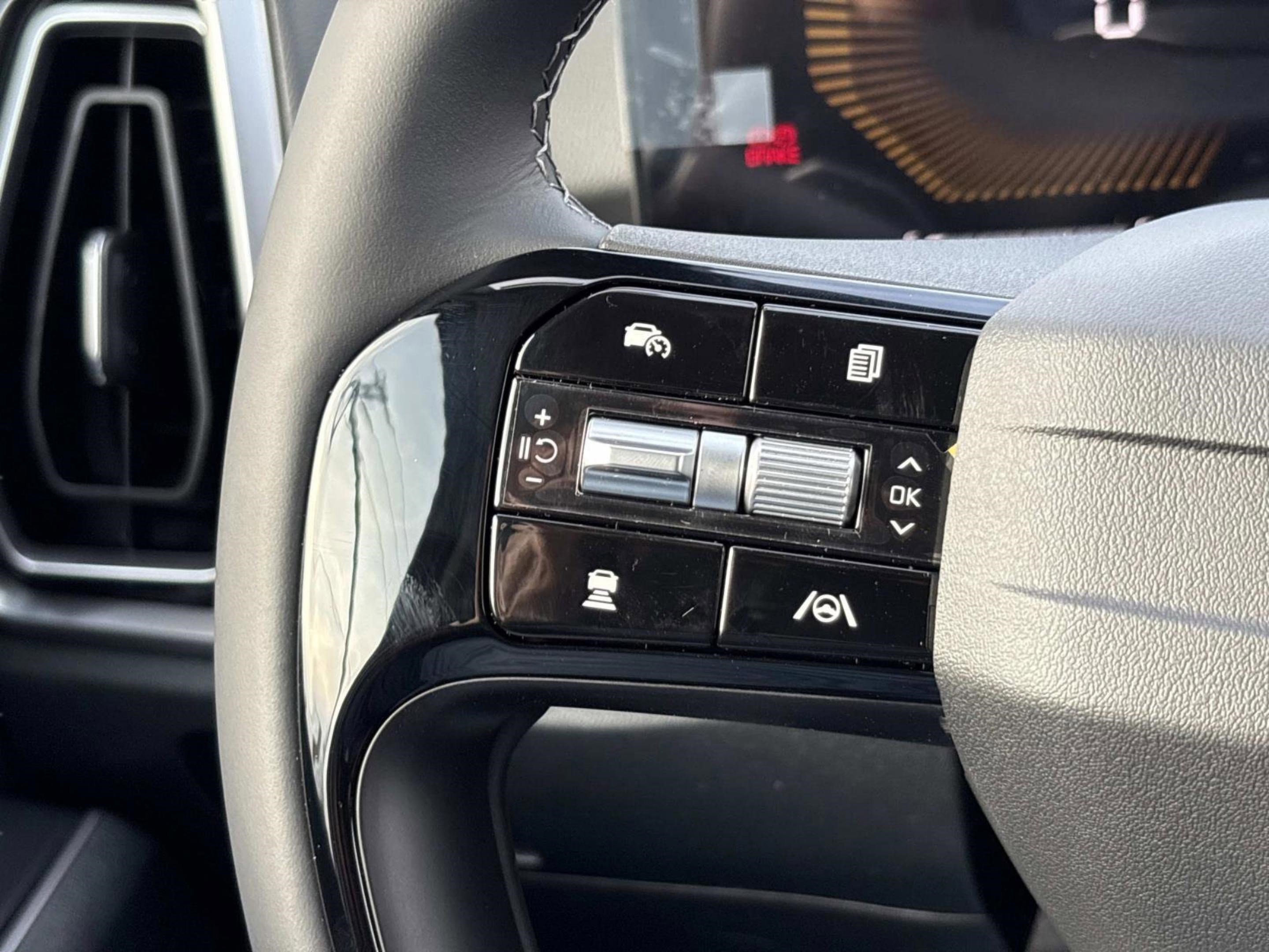 New 2026 Kia Sorento LX image 22