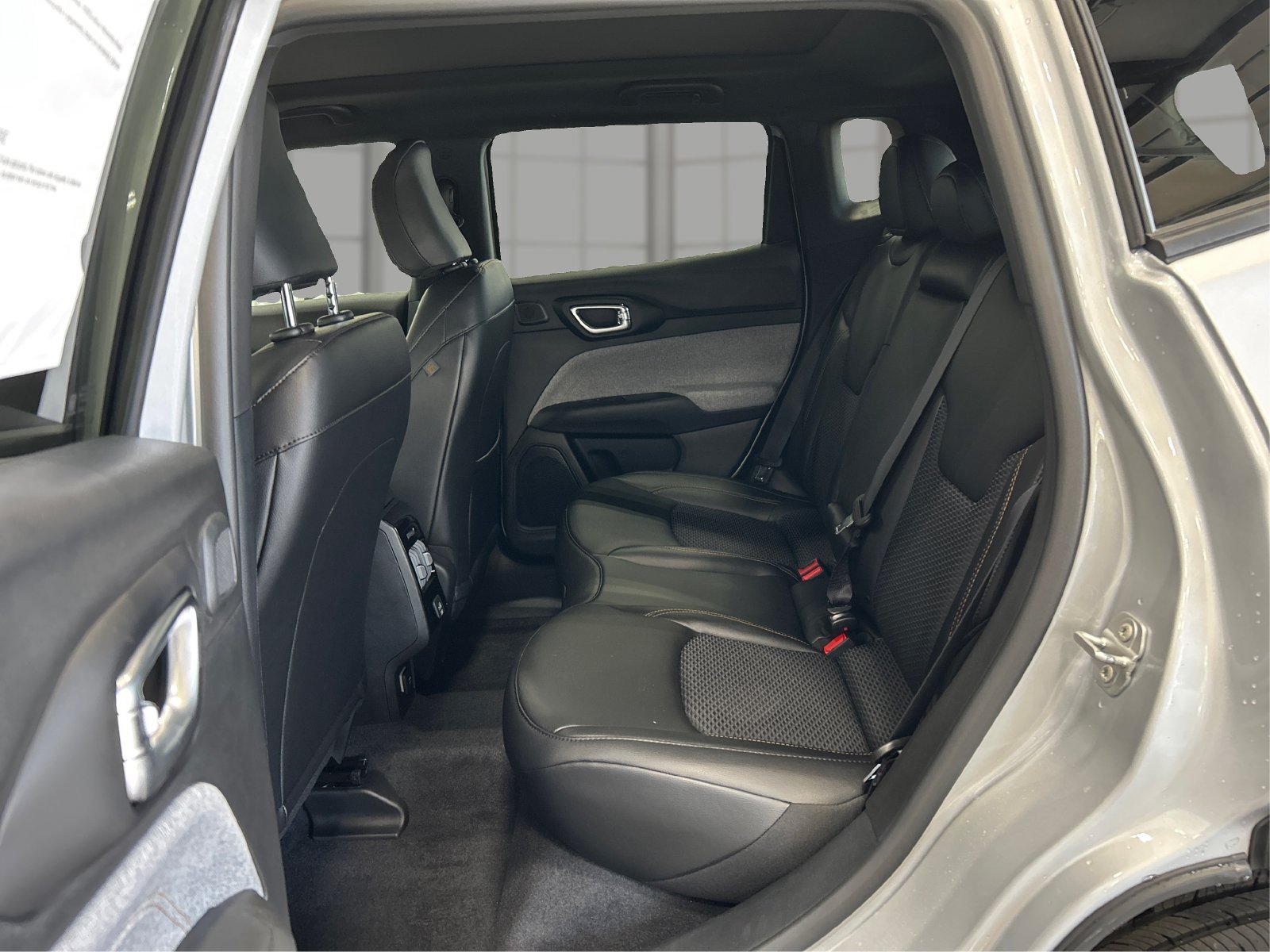 New 2026 Jeep Compass Latitude AWD/4WD image 10