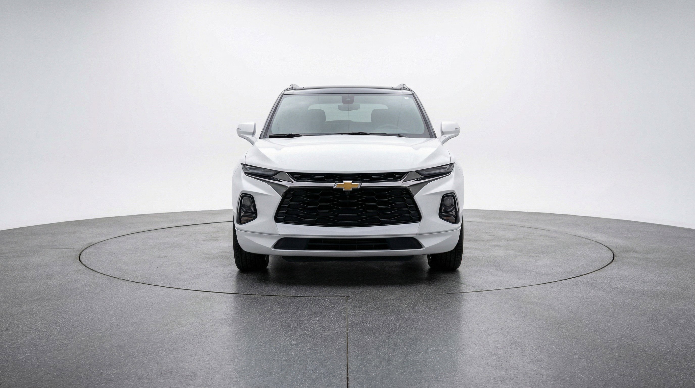 Used 2025 Chevrolet Blazer LT image 2