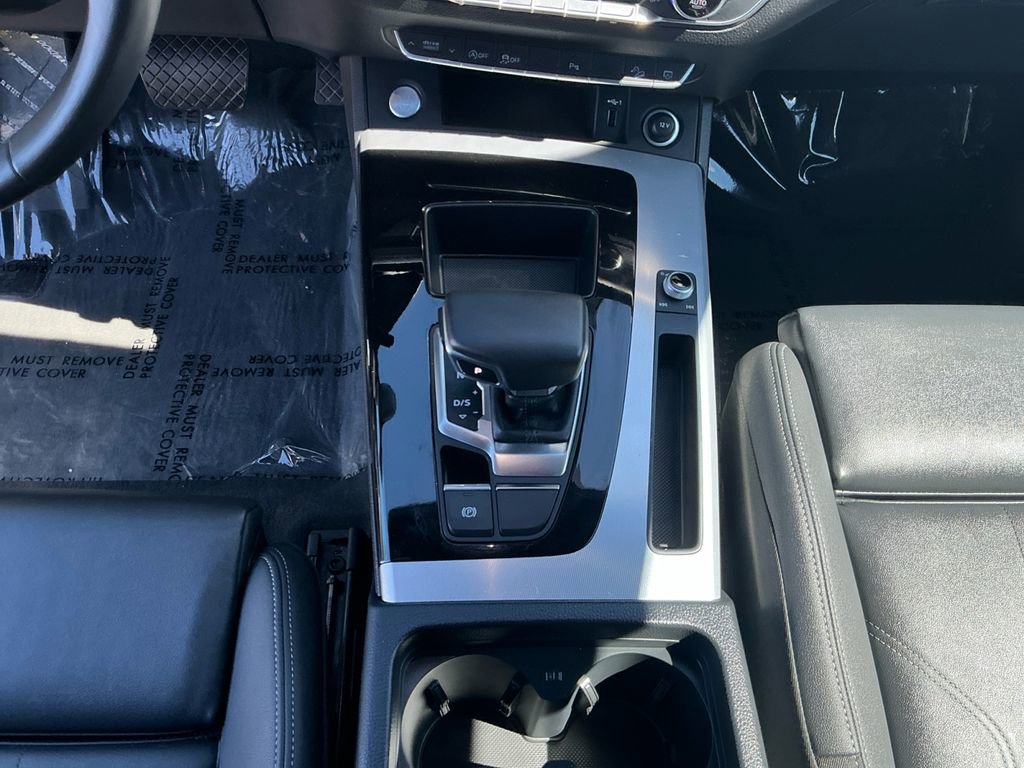 Used 2025 Audi Q5 2.0T Premium image 11