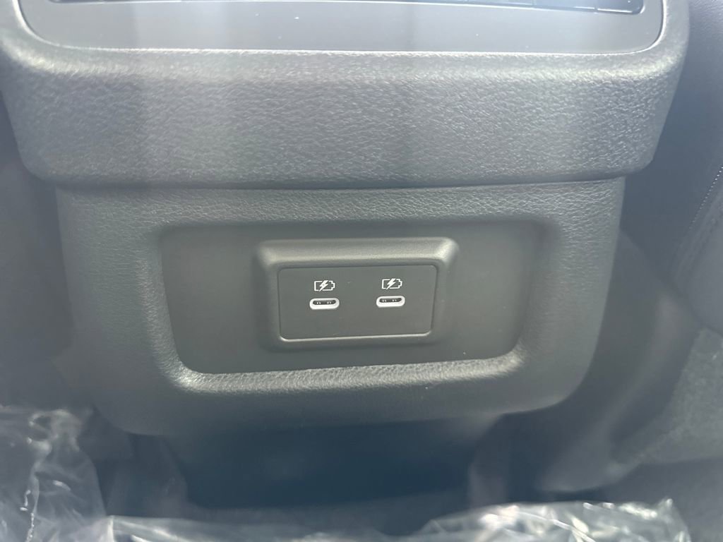 New 2026 Nissan Pathfinder SL image 17