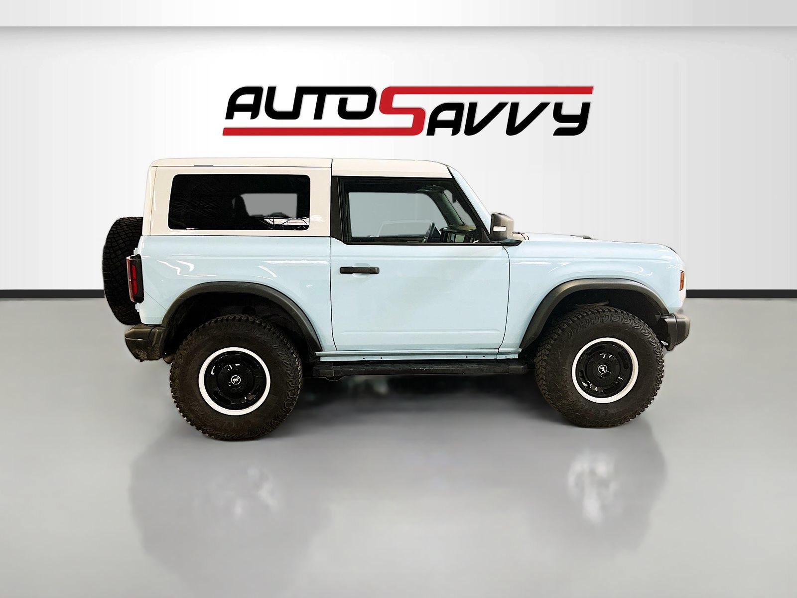 Used 2024 Ford Bronco Heritage Edition AWD/4WD image 8