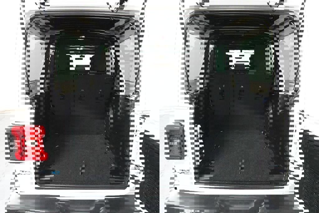 Used 2022 Jeep Wrangler Unlimited Rubicon 4xe w/ Cold Weather Group image 27