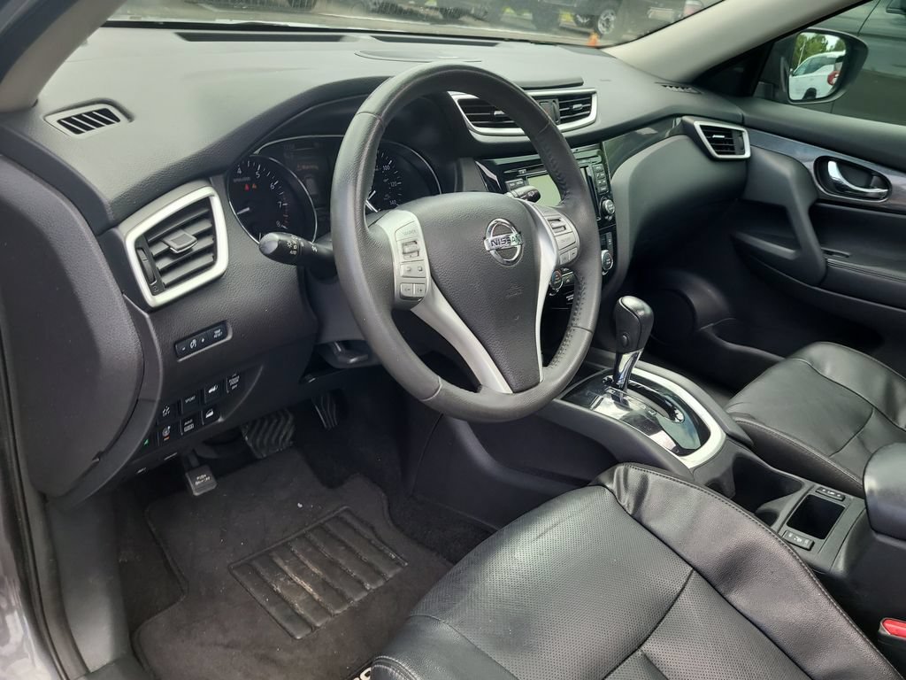 Used 2016 Nissan Rogue SL w/ SL Premium Package AWD/4WD image 16