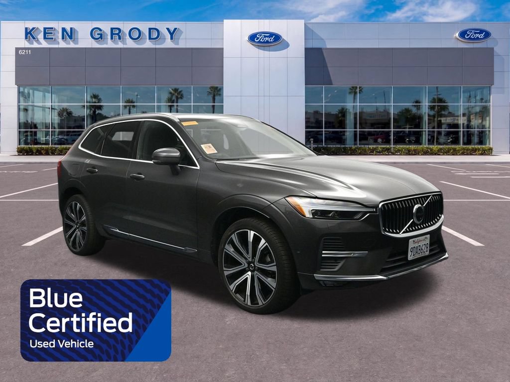 Used 2023 Volvo XC60 B5 Ultimate w/ Climate Package