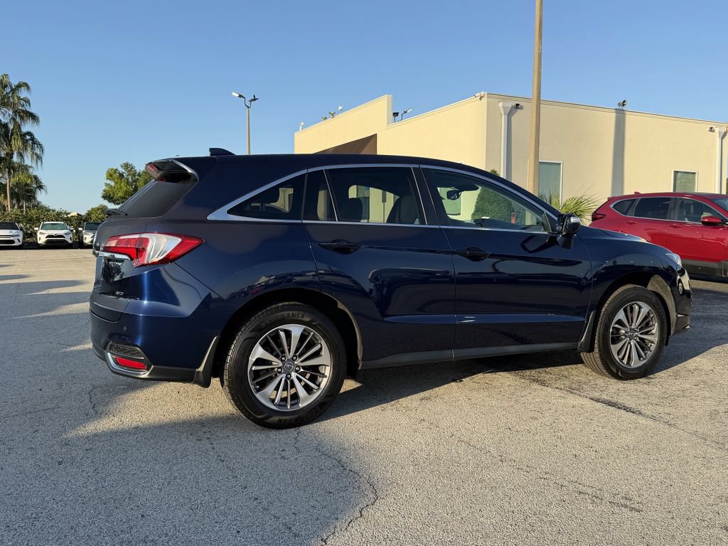 Used 2017 Acura RDX AWD w/ Advance Package image 4