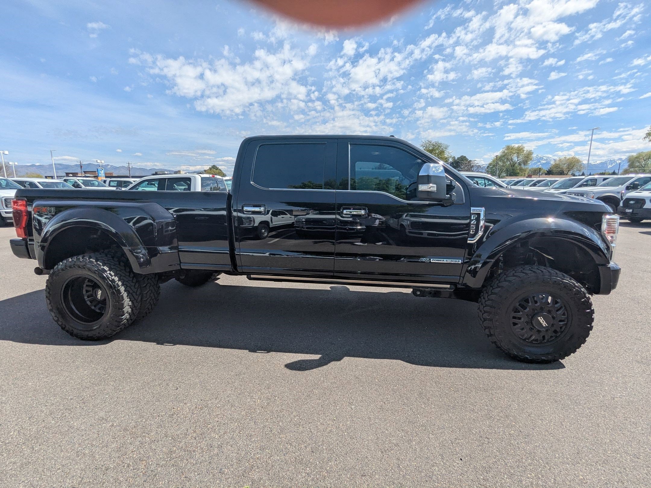 Used 2022 Ford F450 Platinum w/ FX4 Off-Road Package image 2