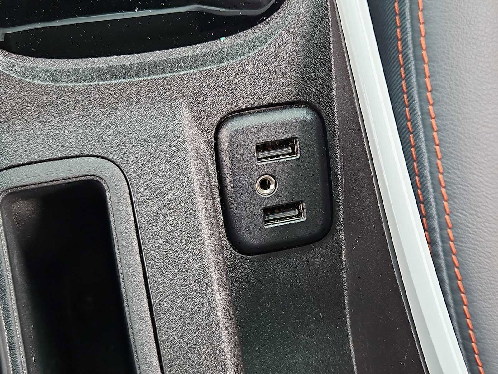 Used 2020 Chevrolet Bolt Premier w/ Infotainment Package image 30