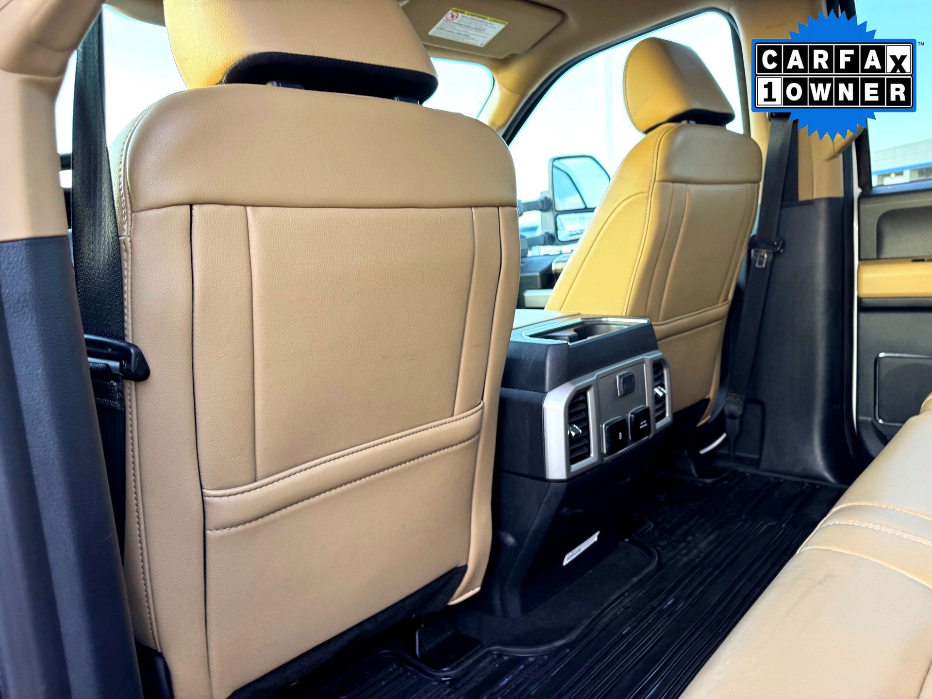 Used 2022 Ford F350 Lariat w/ Lariat Ultimate Package image 19