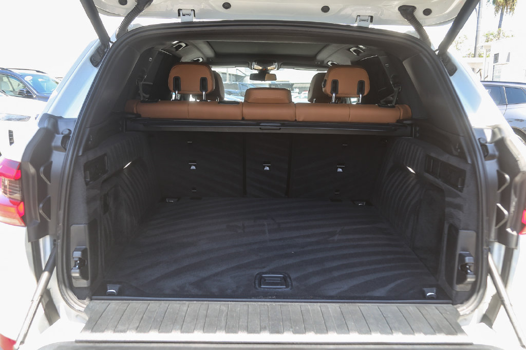 Used 2023 BMW X5 sDrive40i w/ Parking Assistance Package RWD image 22