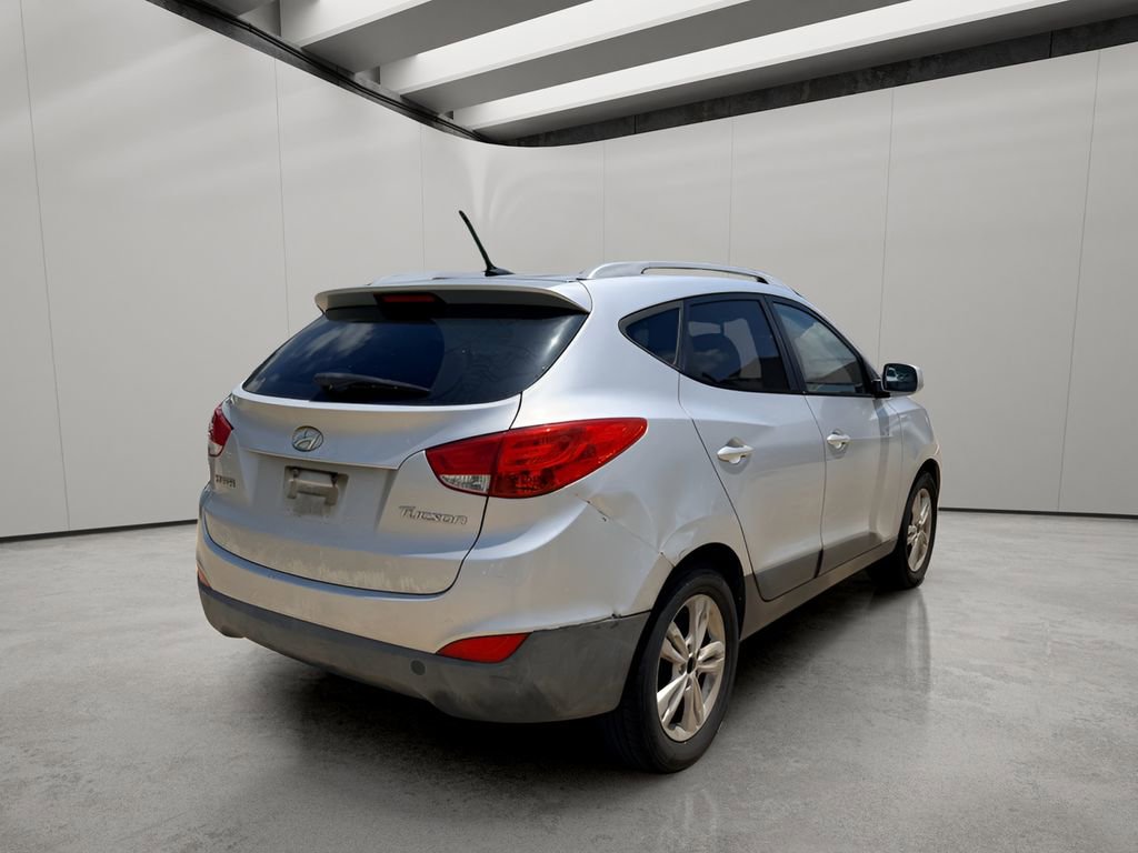 Used 2011 Hyundai Tucson GLS FWD image 5