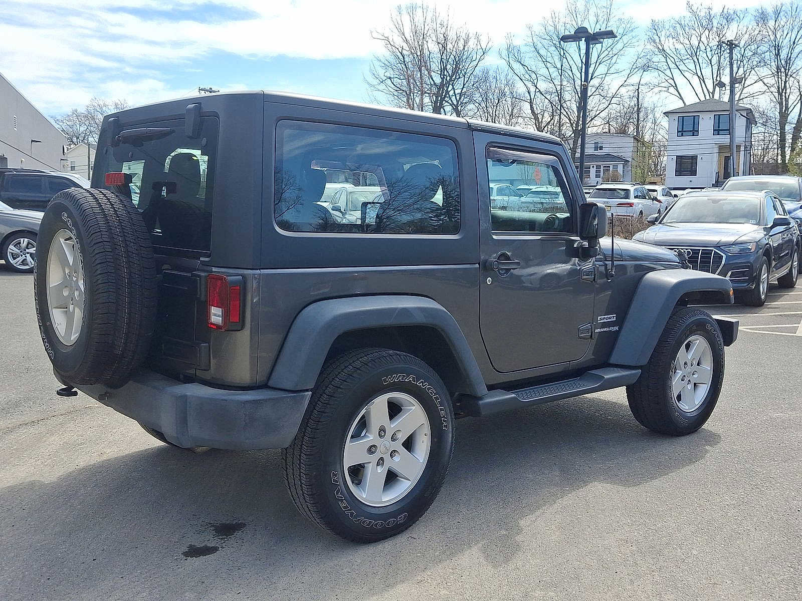 Used 2018 Jeep Wrangler Sport image 25