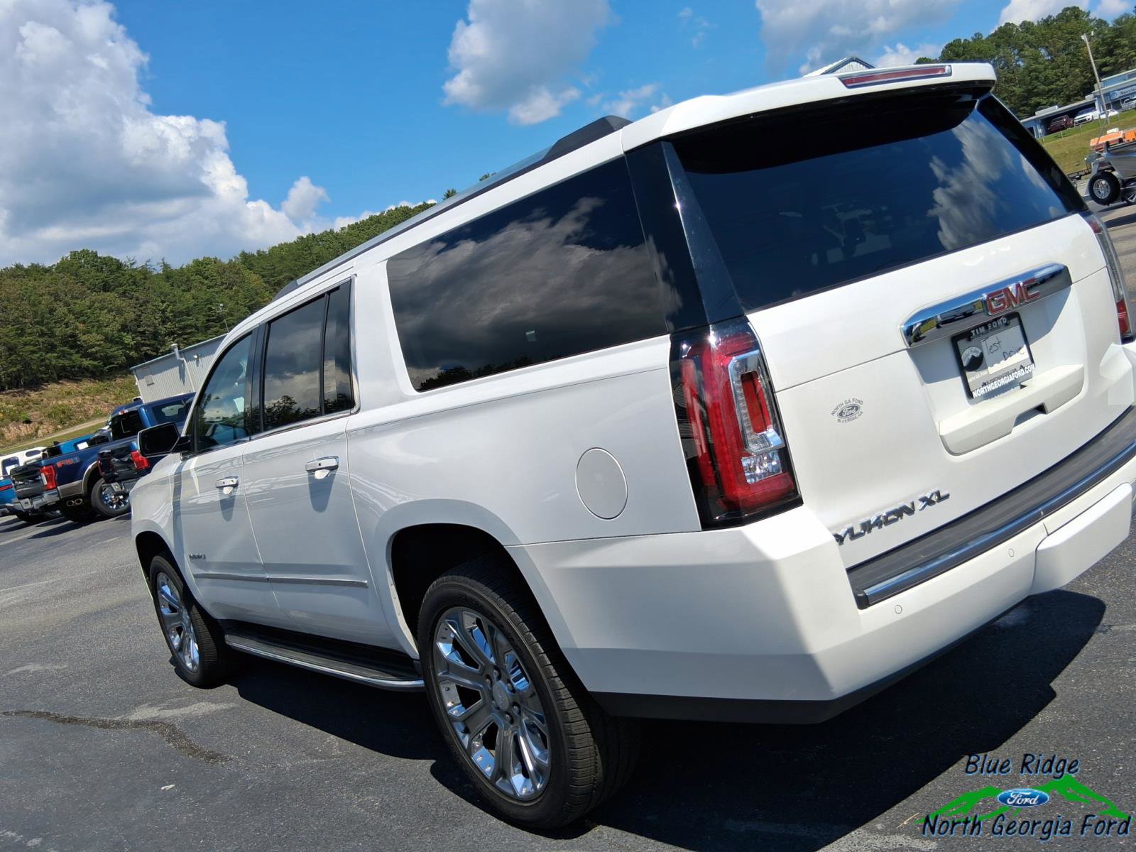 Used 2016 GMC Yukon XL Denali w/ Open Road Package image 29