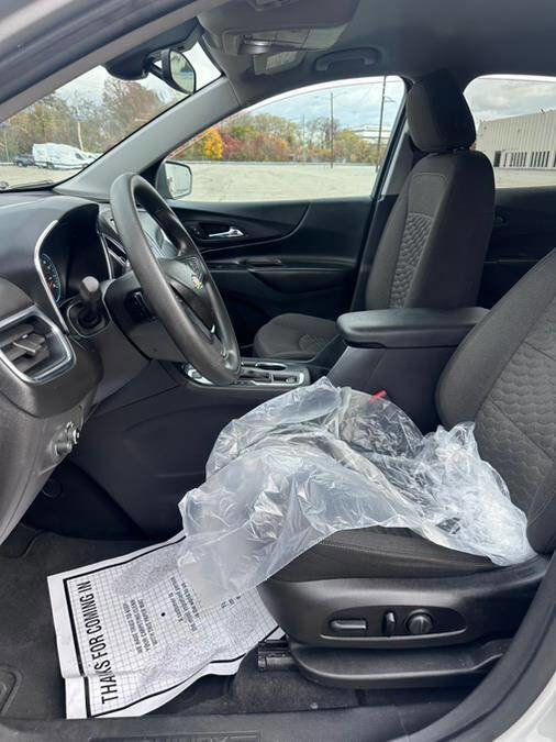 Used 2021 Chevrolet Equinox LT w/ LPO, Cargo Package image 26