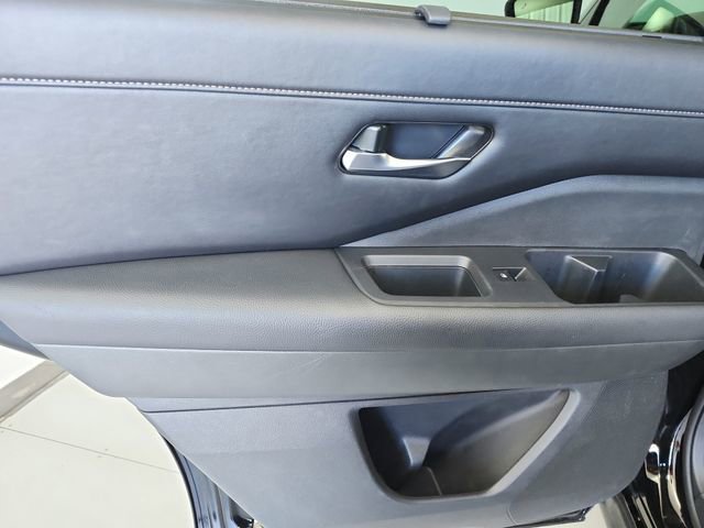 Used 2025 Nissan Pathfinder SL w/ SL Premium Package image 48