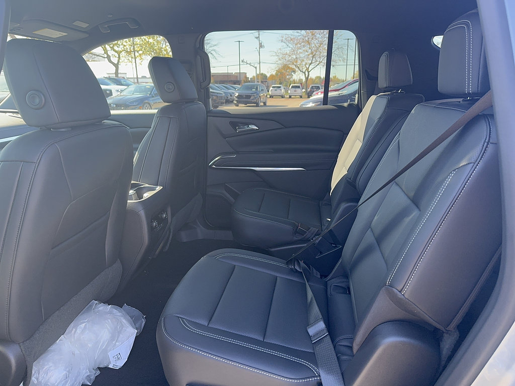New 2027 Chevrolet Traverse LT AWD/4WD image 11