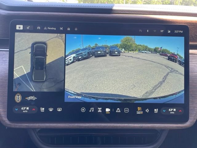Used 2025 Rivian R1T Premium AWD/4WD image 19