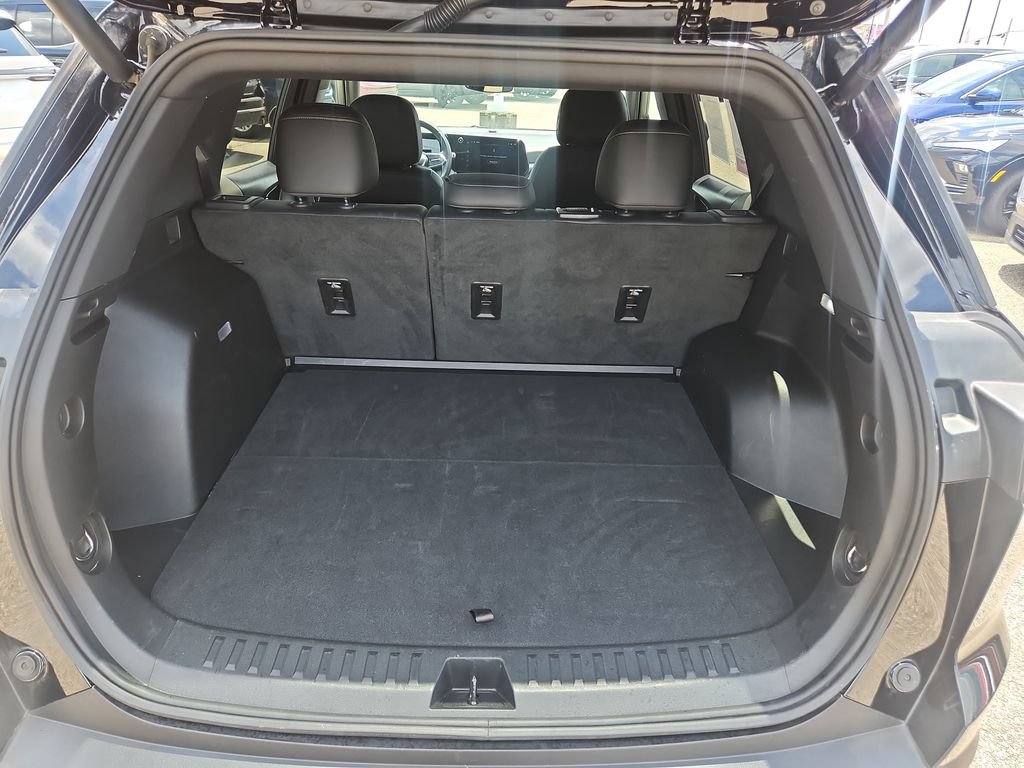 Used 2026 Chevrolet Equinox LT w/ Convenience Package II FWD image 7