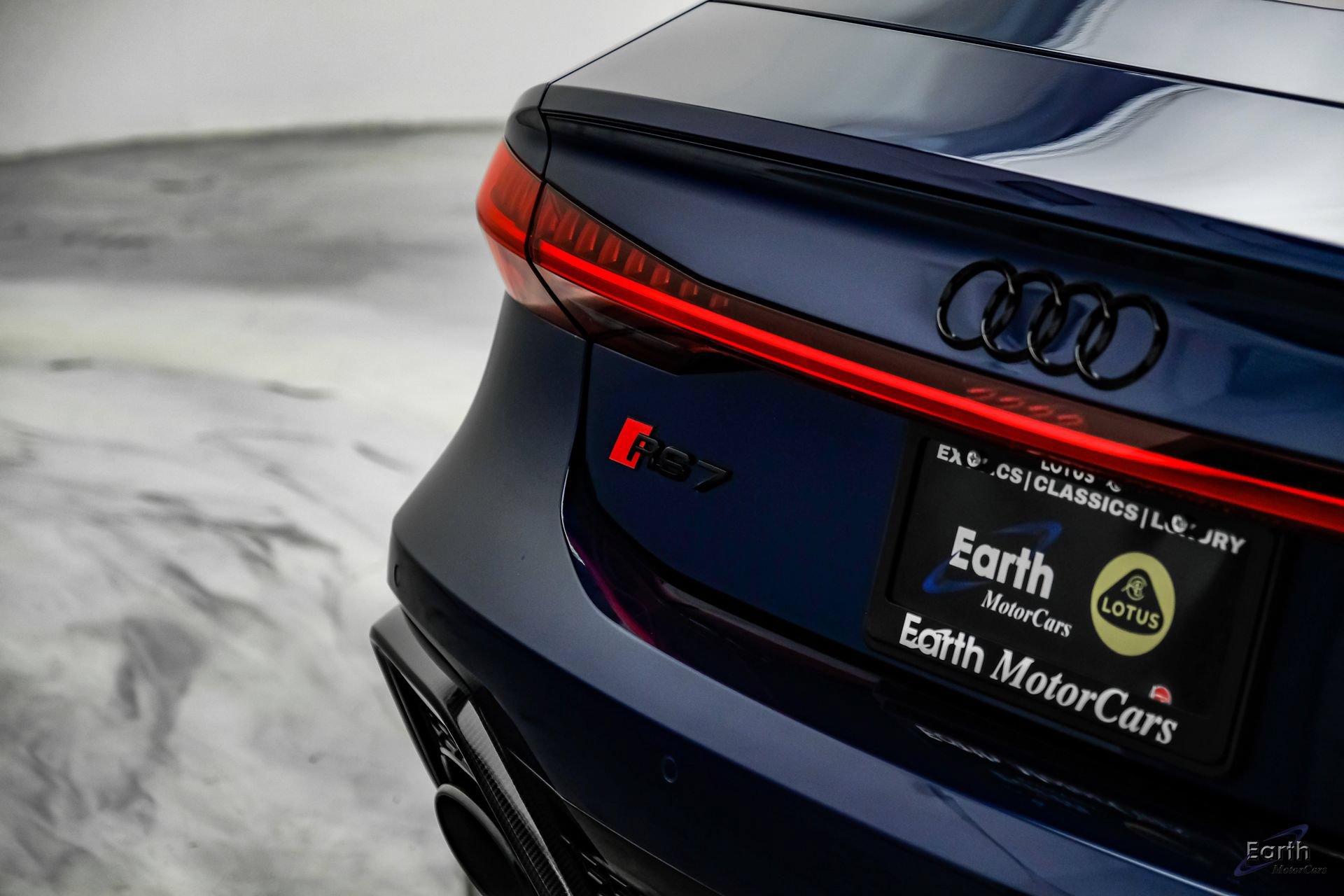 Used 2021 Audi RS 7 Sportback w/ Carbon Optic Package AWD/4WD image 15