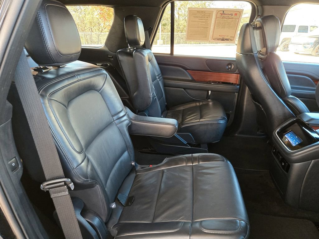 Used 2024 Lincoln Navigator Reserve AWD/4WD image 29