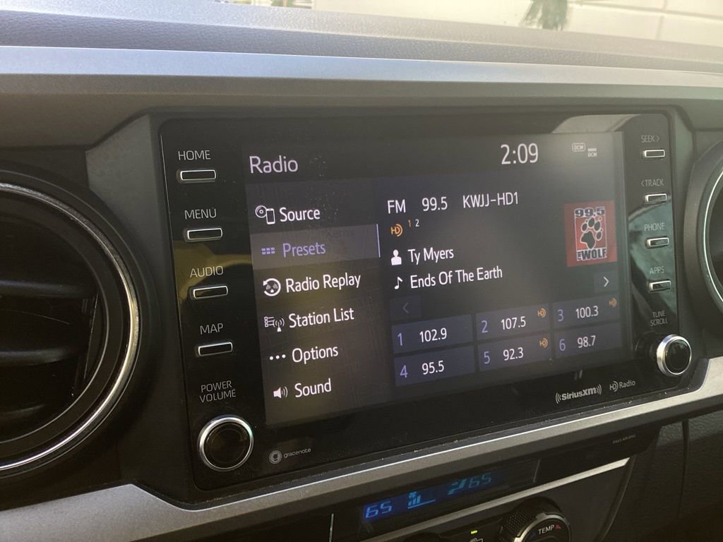 Used 2023 Toyota Tacoma SR5 image 15