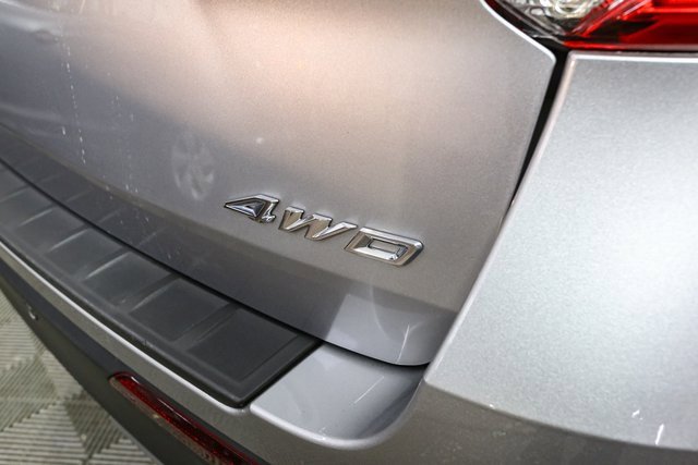 Used 2023 Ford Explorer XLT w/ Equipment Group 202A image 10