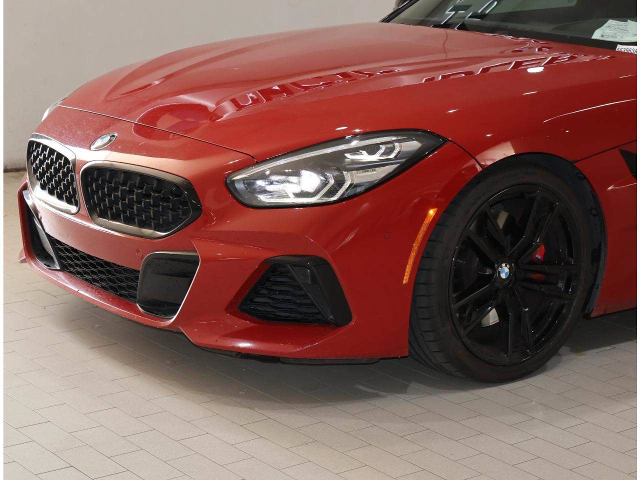 Used 2022 BMW Z4 M40i w/ Premium Package RWD image 3