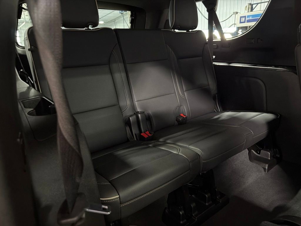 Certified 2021 Chevrolet Suburban Premier w/ Premium Package AWD/4WD image 20