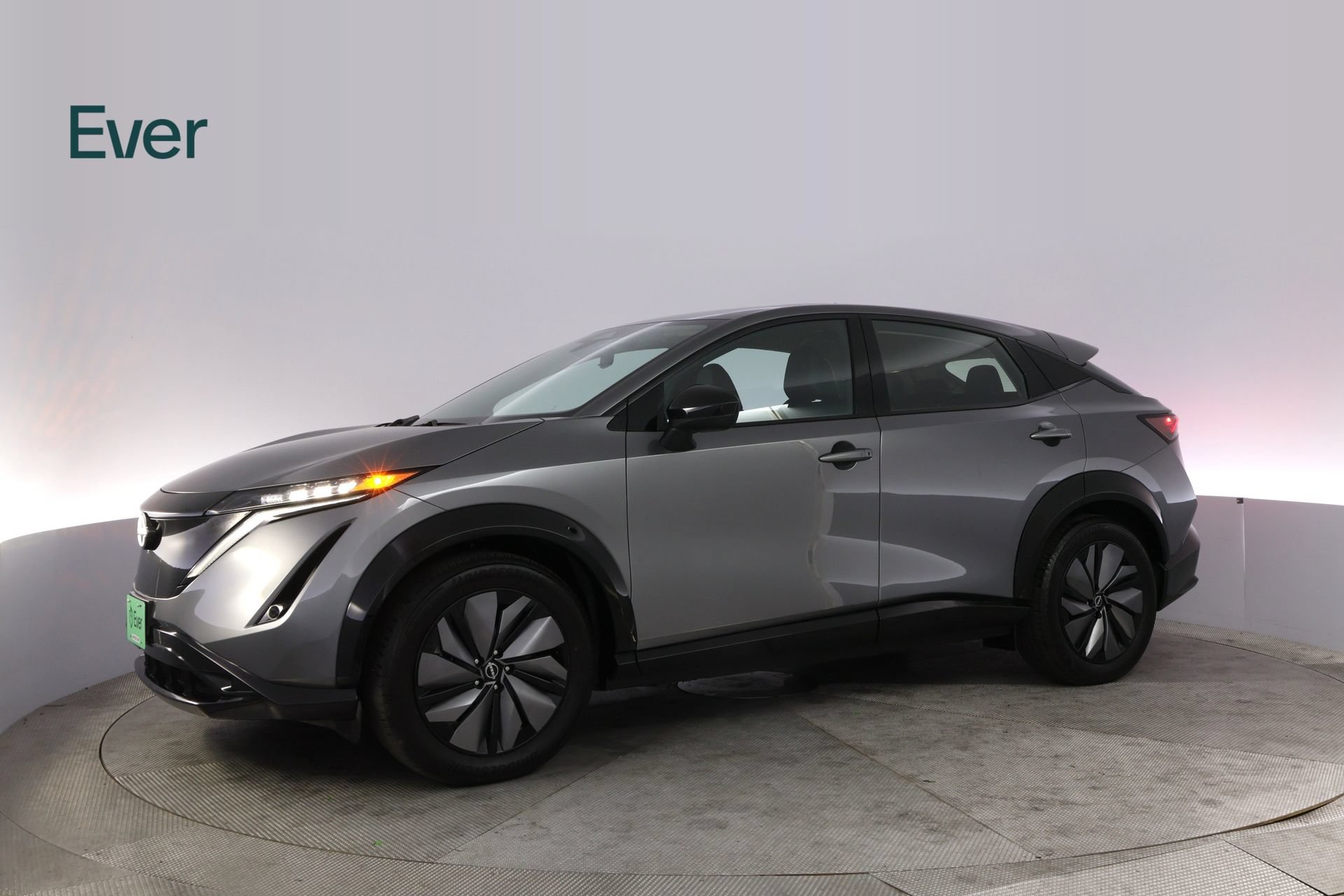 Used 2024 Nissan Ariya AWD image 18