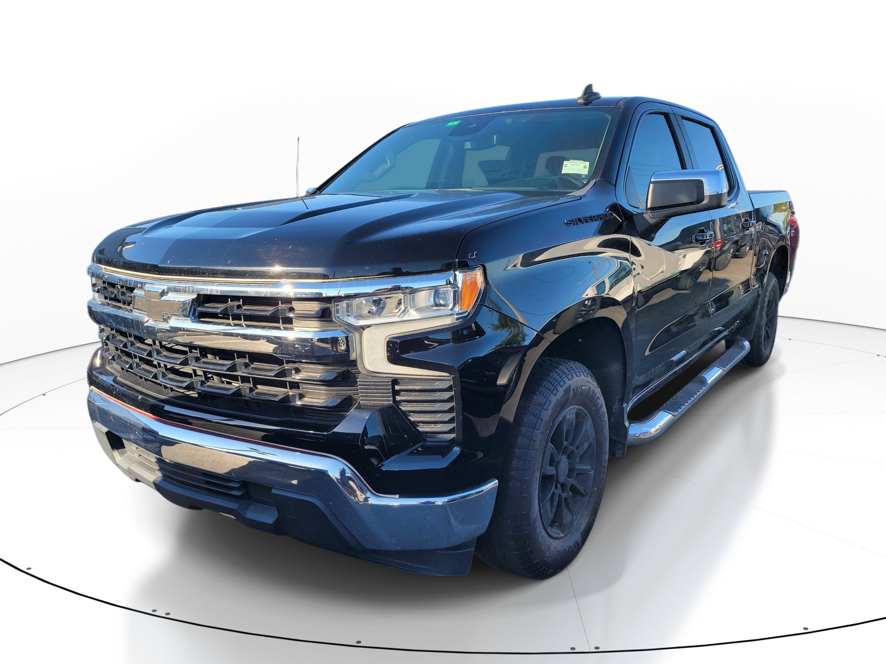 Used 2022 Chevrolet Silverado 1500 LT RWD image 3