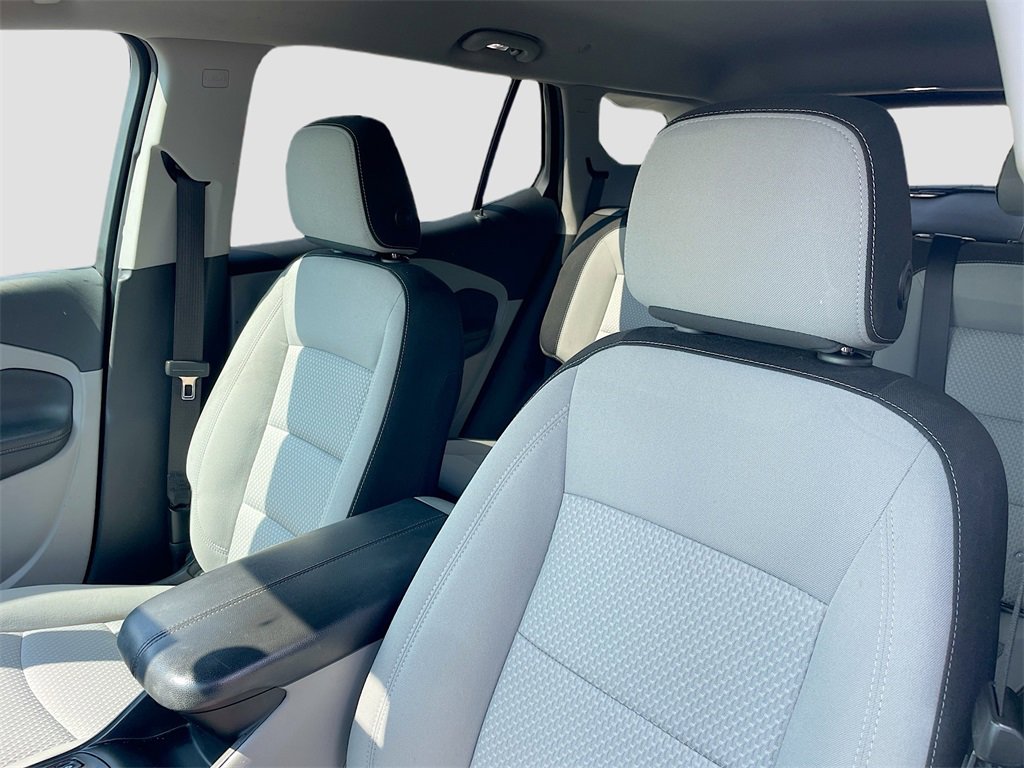 Used 2022 GMC Terrain SLE w/ Driver Convenience Package image 12