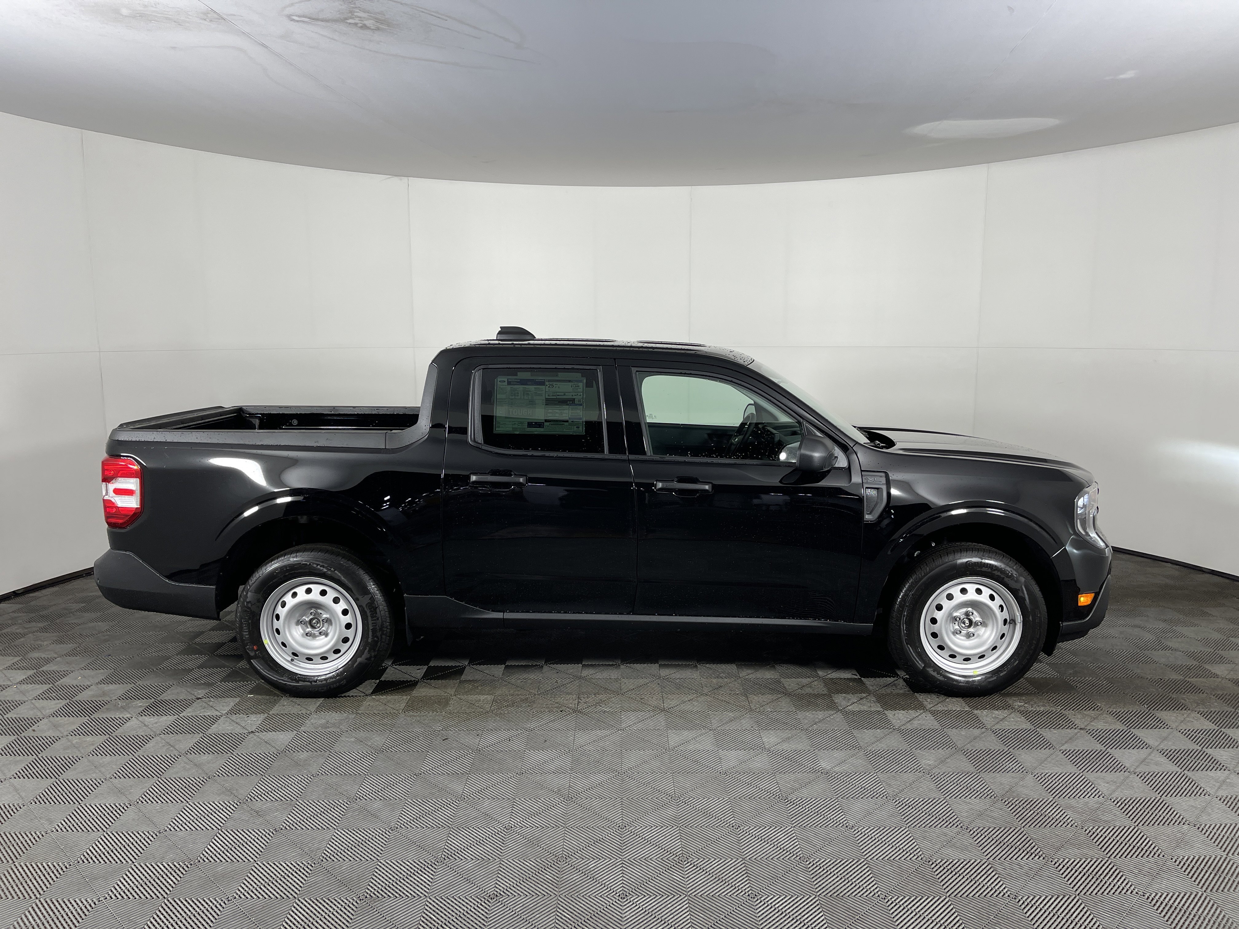 New 2026 Ford Maverick XL image 5