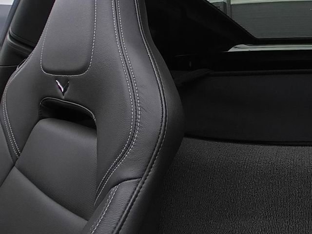 Used 2017 Chevrolet Corvette Stingray Coupe RWD image 24