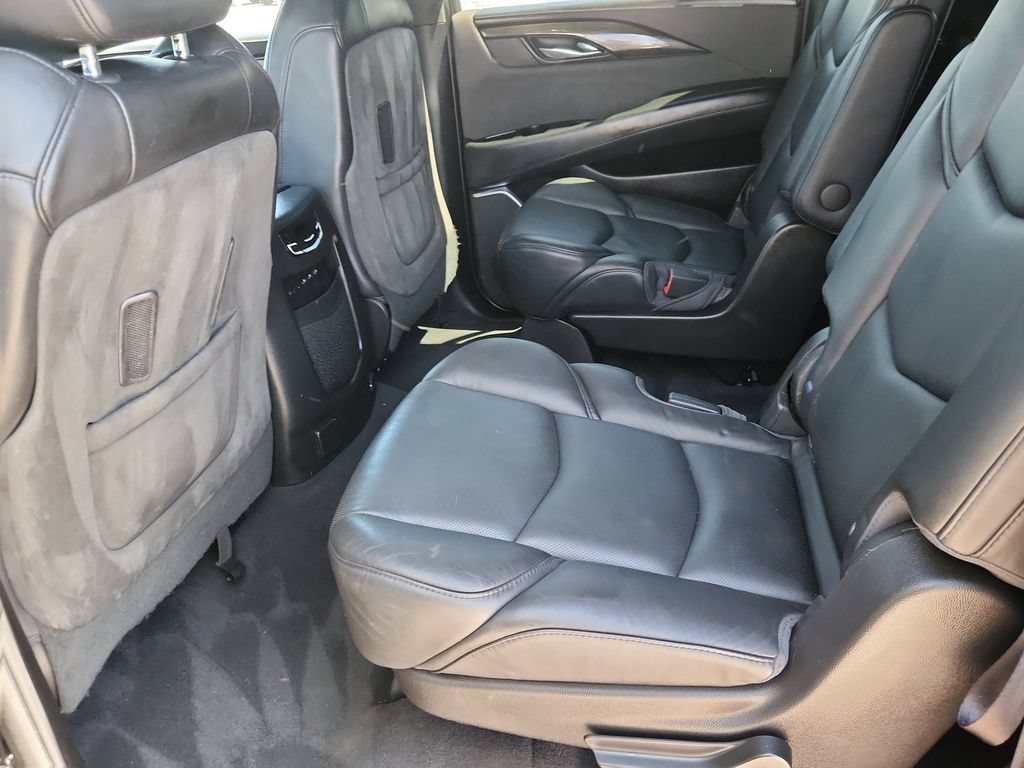 Used 2018 Cadillac Escalade ESV Platinum AWD/4WD image 10