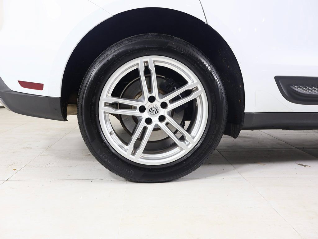 Used 2025 Porsche Macan image 20