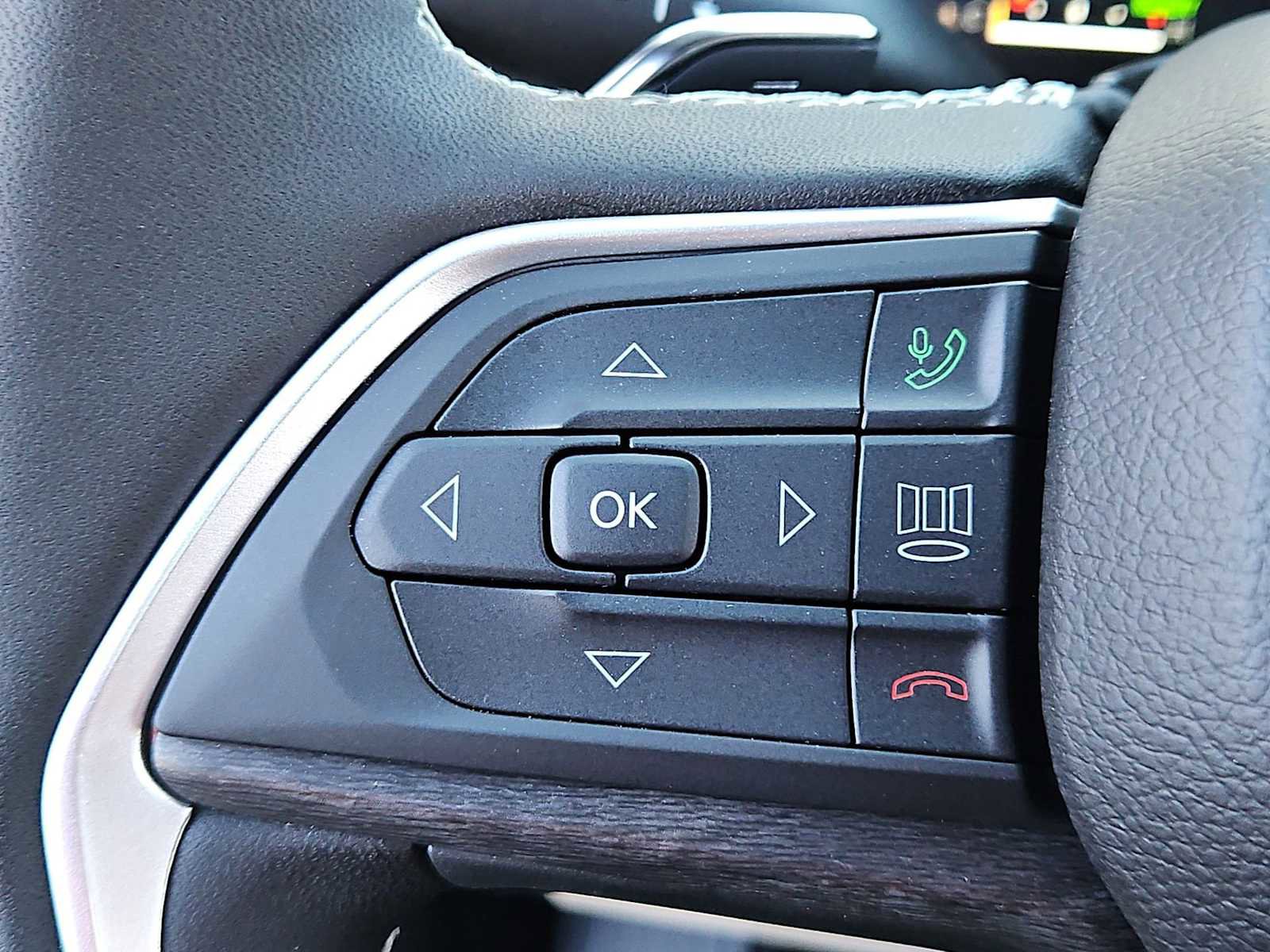 Used 2024 Jeep Grand Cherokee Limited 4xe w/ Luxury Tech Group II image 22