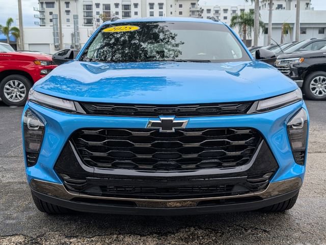 Used 2025 Chevrolet Trax ACTIV w/ Driver Confidence Package image 2