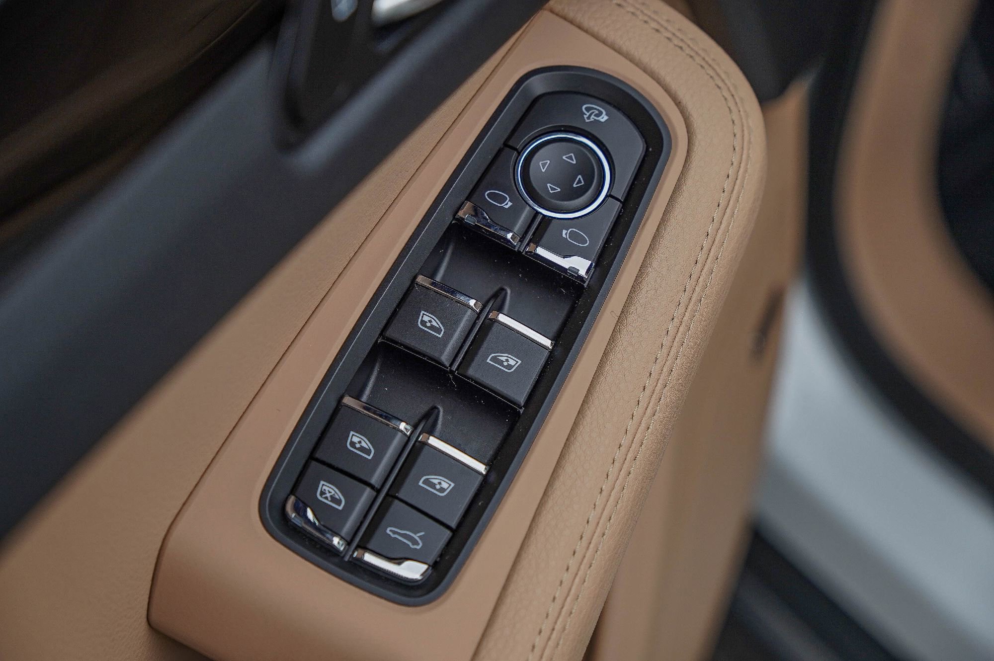 Used 2020 Porsche Macan image 26