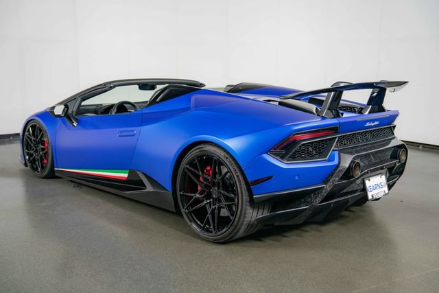 Used 2019 Lamborghini Huracan Performante AWD/4WD image 6