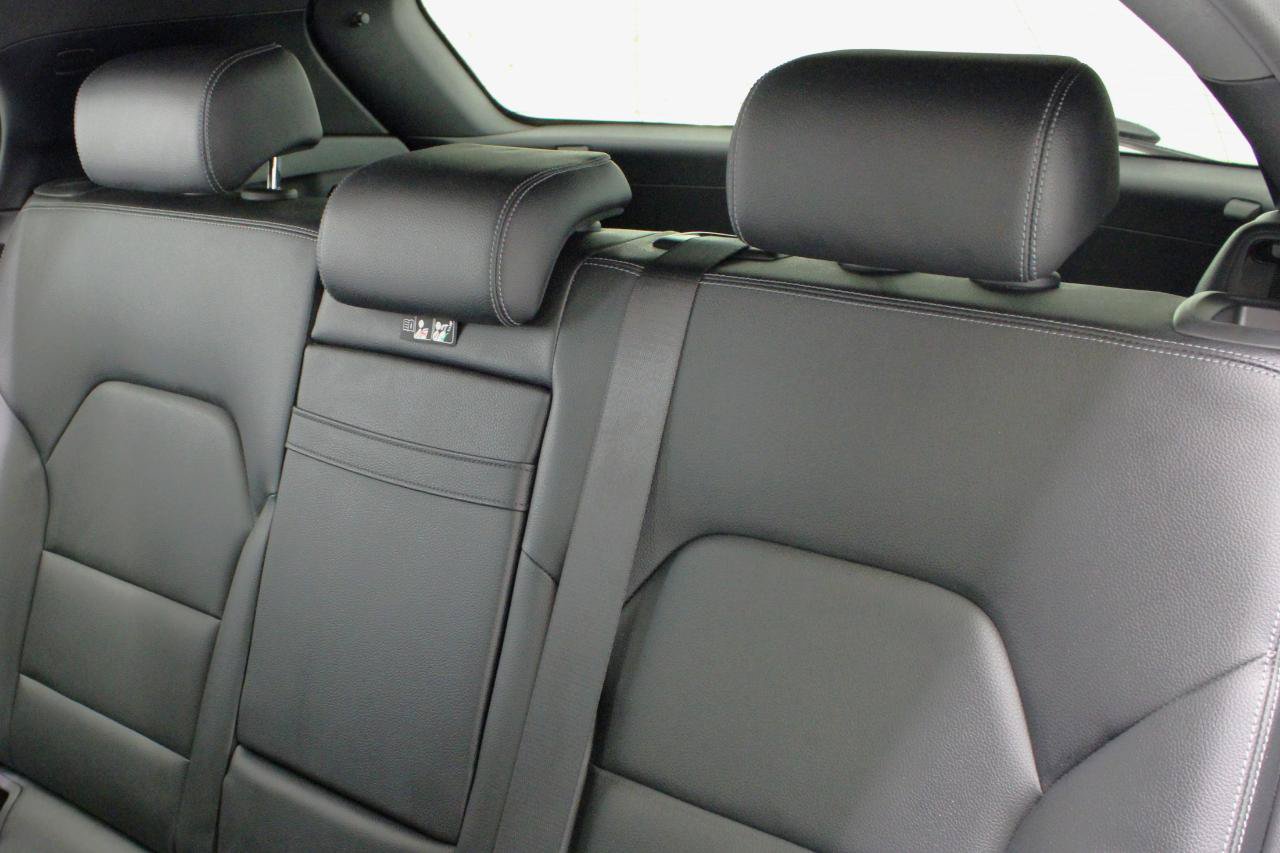 Used 2020 Mercedes-Benz GLA 250 w/ Convenience Package image 40