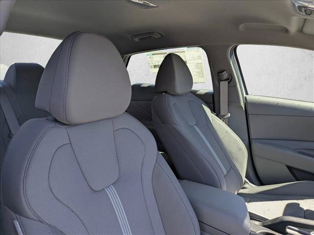 New 2026 Hyundai Elantra SE FWD image 21