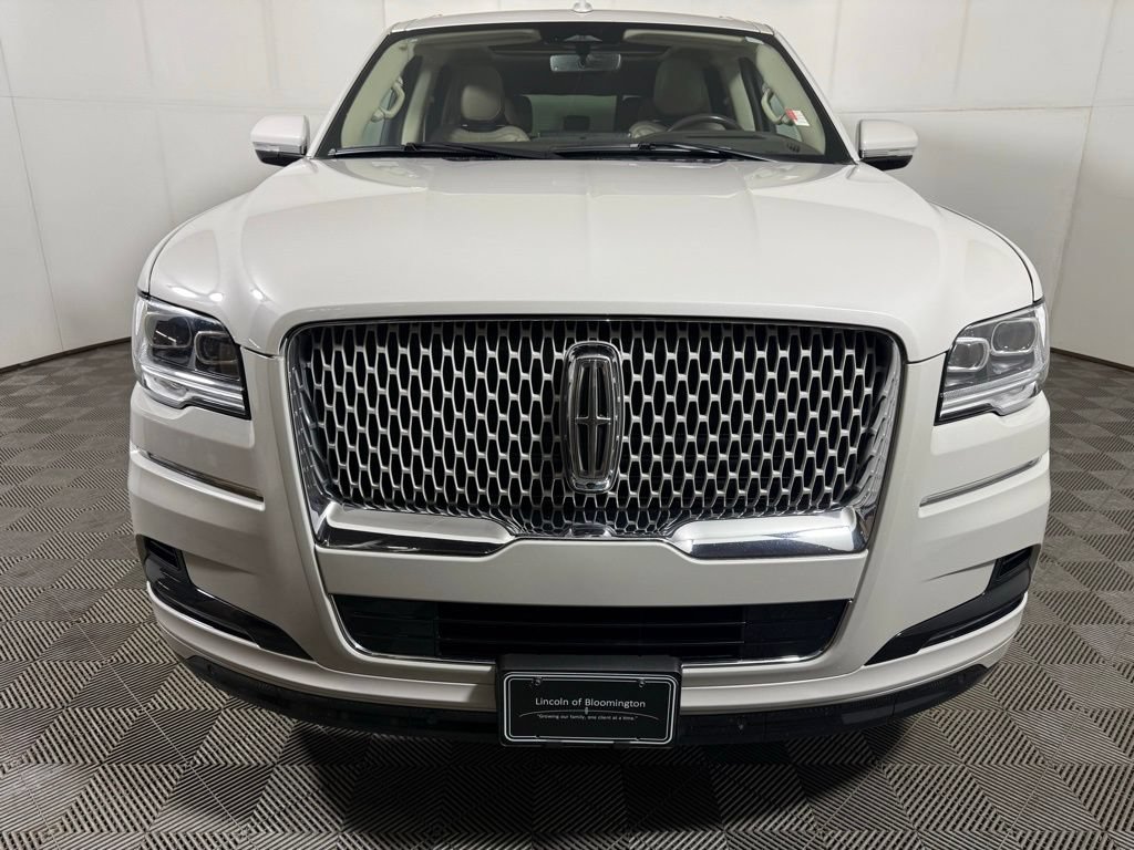 Certified 2024 Lincoln Navigator L Reserve AWD/4WD image 8
