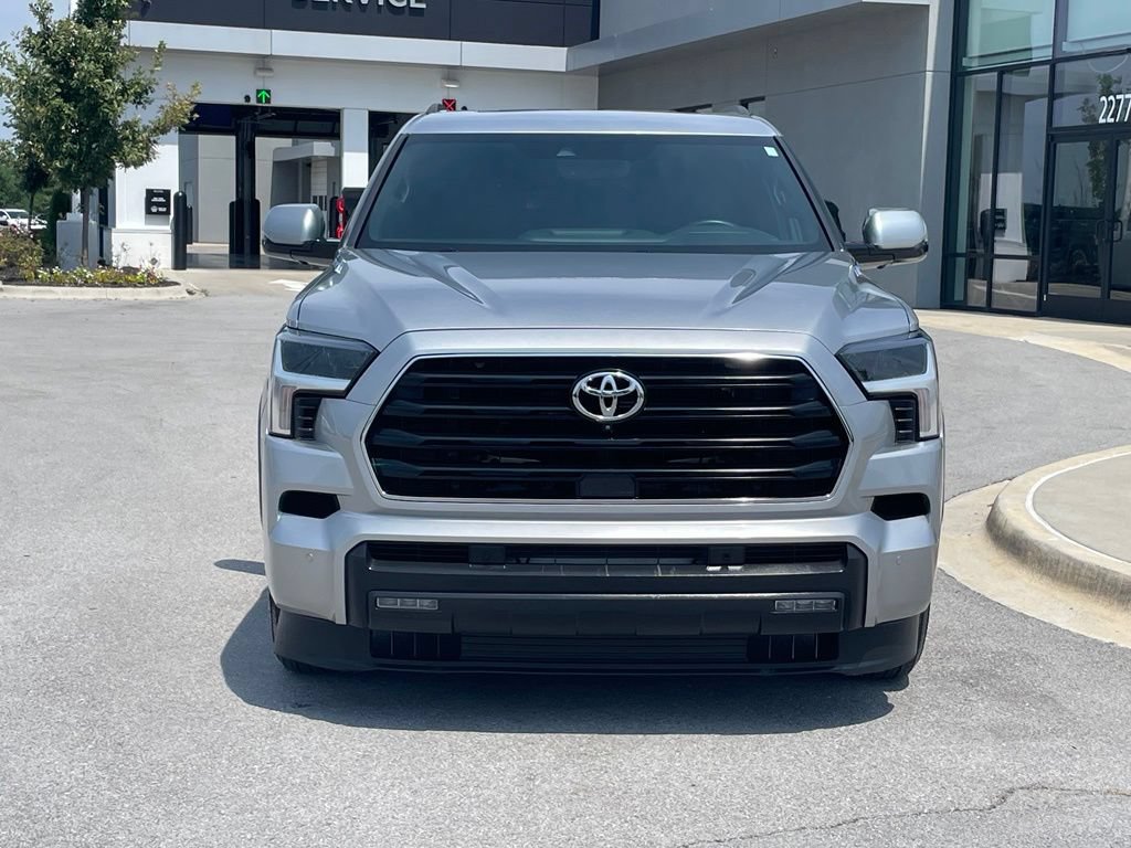Used 2025 Toyota Sequoia SR5 AWD/4WD image 2
