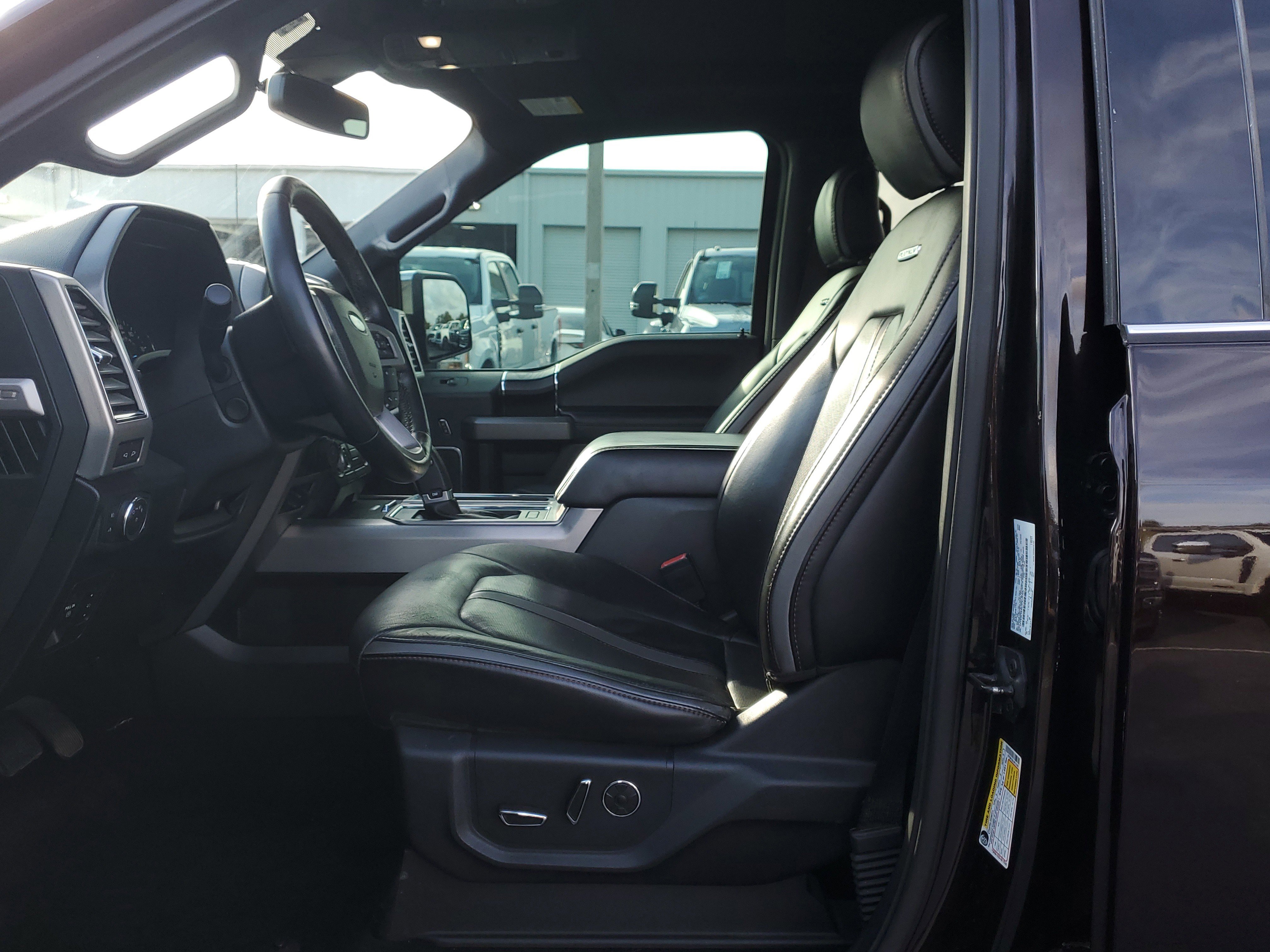 Used 2018 Ford F150 Platinum w/ Equipment Group 701A Luxury image 19