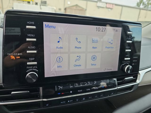 Used 2021 Toyota Sienna XLE image 18