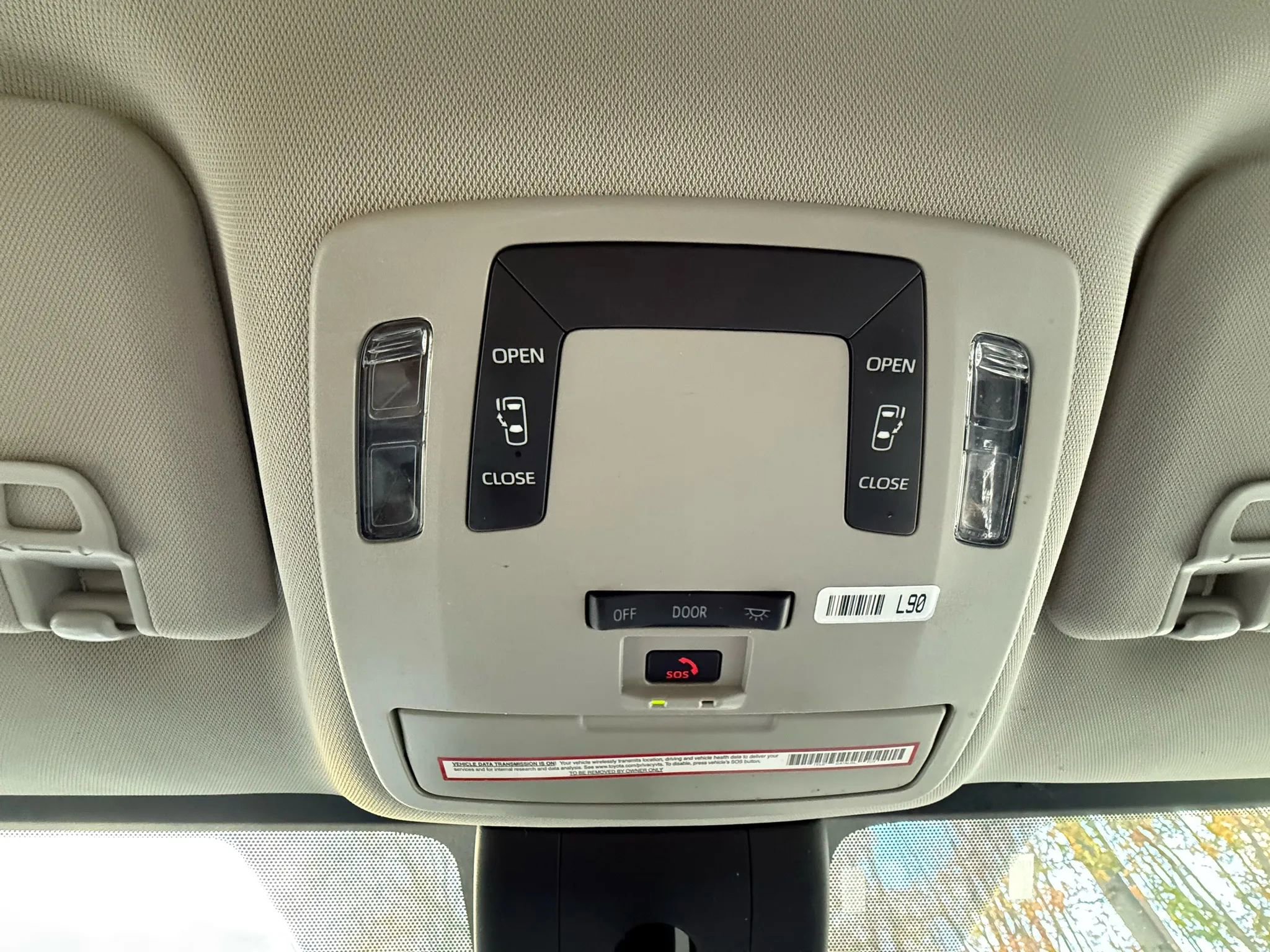 Used 2022 Toyota Sienna LE image 33